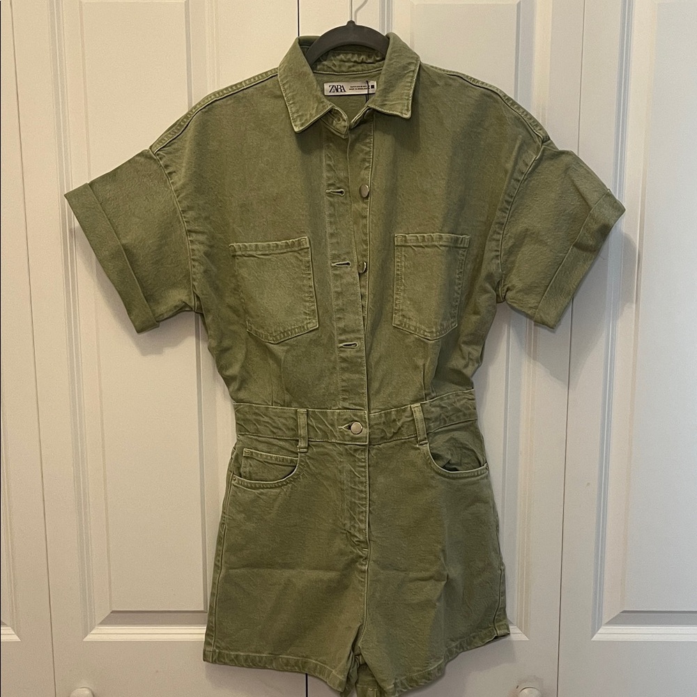 ZARA Khaki Green Short-Sleeve Romper